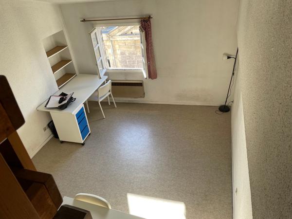 Studio mezzanine dernier étage au coeur de l'écusson