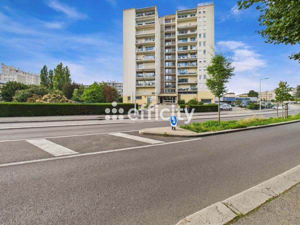 Appartement 4 pièces - 91 m² Exclusivité efficity