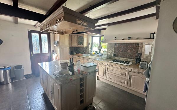 Maison à vendre    8 pièces •  Nègrepelisse