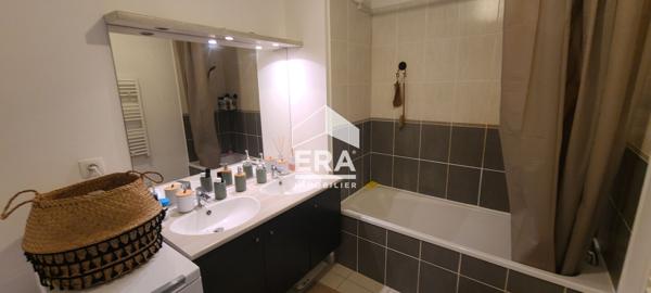 Appartement Martigues T3 Terrasse piscine, ascenseur et gardien dans résidence moderne