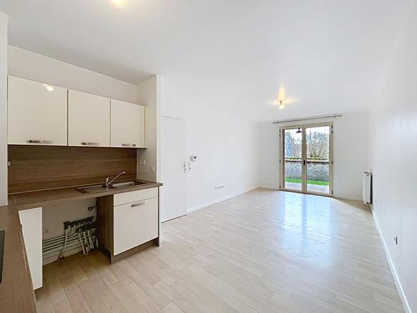 Appartement T2 -MELUN- avec jardin privatif