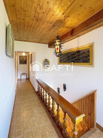 Grande maison Vallouise-Pelvoux avec jardins et garage expo Sud