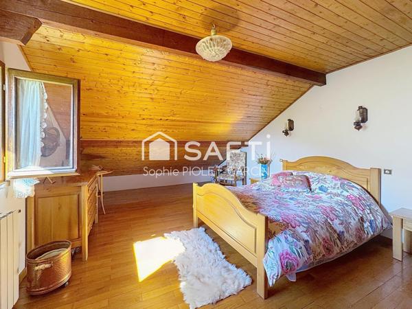 Grande maison Vallouise-Pelvoux avec jardins et garage expo Sud