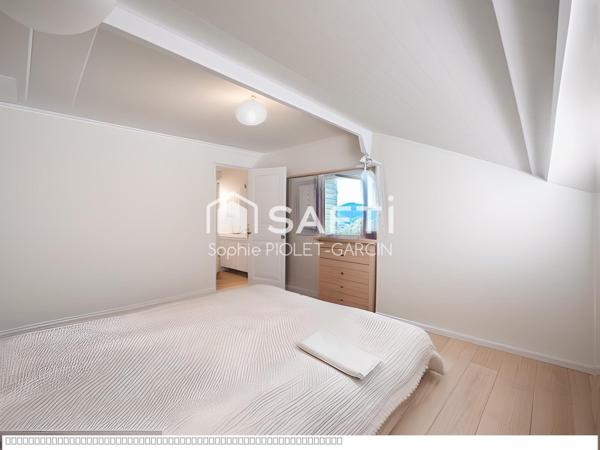 Grande maison Vallouise-Pelvoux avec jardins et garage expo Sud