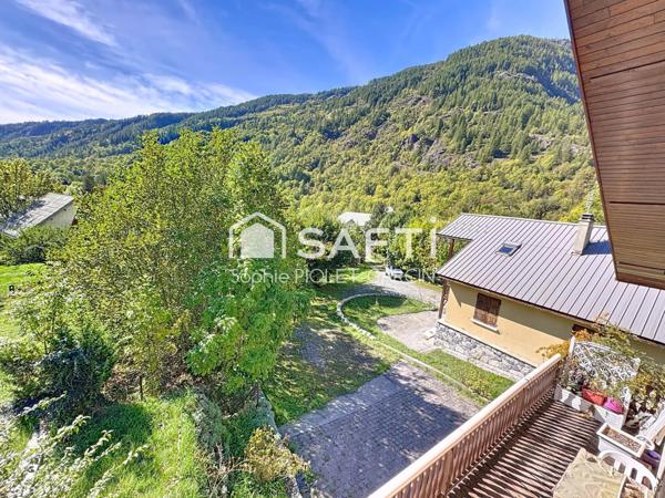 Grande maison Vallouise-Pelvoux avec jardins et garage expo Sud