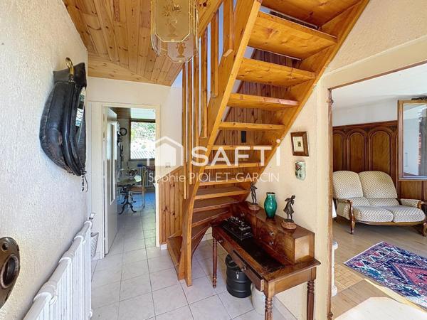 Grande maison Vallouise-Pelvoux avec jardins et garage expo Sud