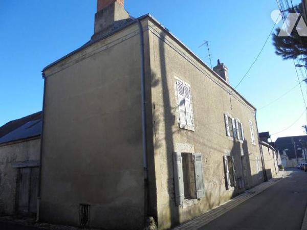 Beaugency, Maison de ville, Loiret (45)

Maison de ville à rénover comprenant : entrée ; à gauc...