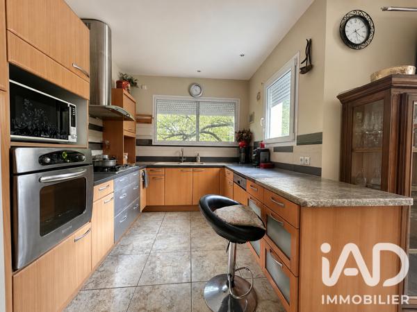 Maison à vendre 9 pièces 140 m² Moret-Loing-et-Orvanne