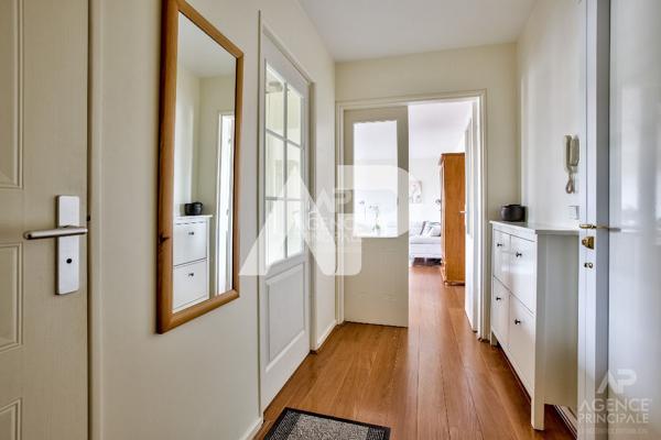 Appartement Rueil Malmaison 4 pièce(s) 95 m2 515 000 € **  - Référence  20052