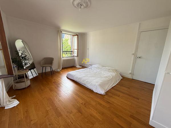 MAISON HYPER CENTRE VILLE 200 000 € **  - Référence  2049