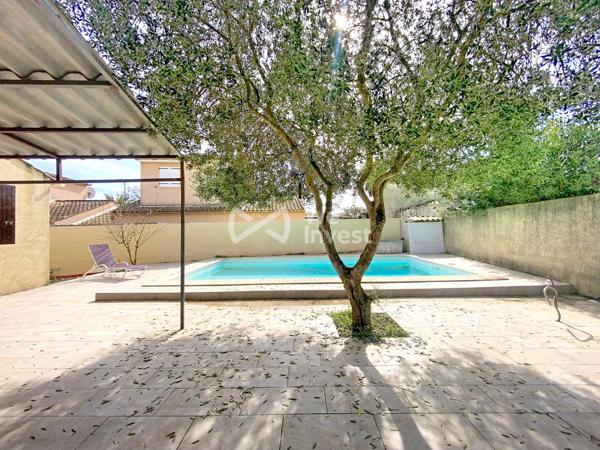 Villa de plain pied avec piscine