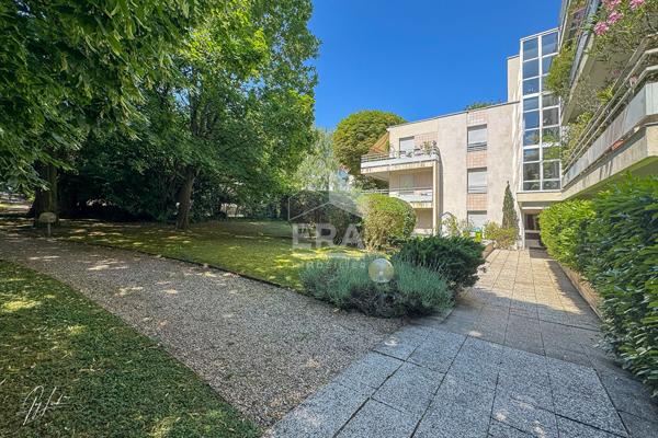 Meudon Bellevue - Appartement 4 pièces de 100,81 m² avec jardin privatif de 100 m² - DPE C