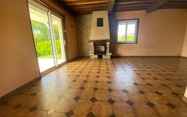 Maison à vendre    4 pièces •  Soucieu-en-Jarrest