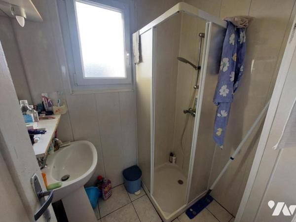 A VENDRE- MAISON LOUEE POUR INVESTISSEUR -COSSE LE VIVIEN