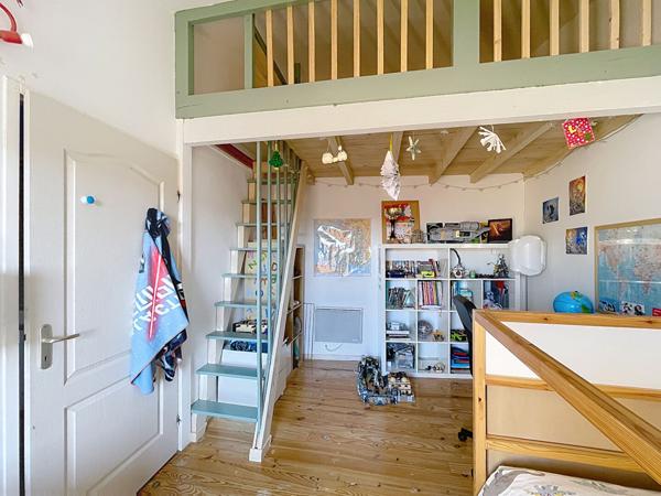 Maison Lauris 5 pièce(s) 110 m2 - 3 chambres - bureau - garage