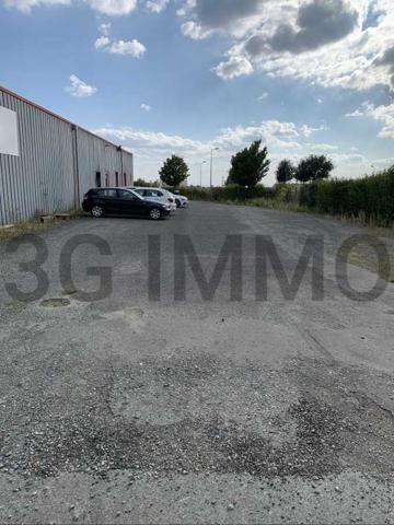 Location / Local Commercial