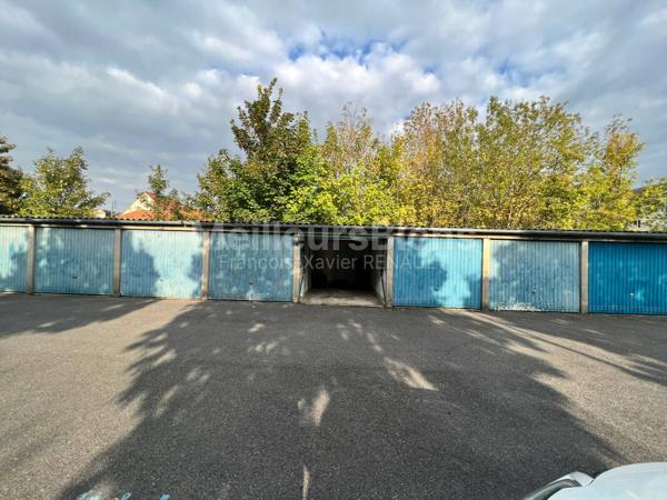 box de 15 m2 dans résidence sécurisée à Gonesse