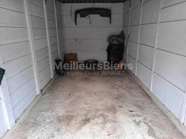 box de 15 m2 dans résidence sécurisée à Gonesse