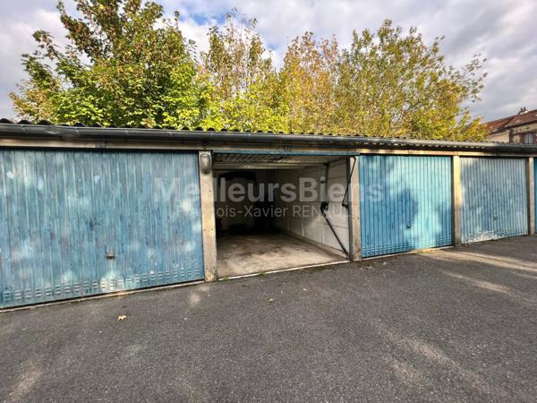 box de 15 m2 dans résidence sécurisée à Gonesse