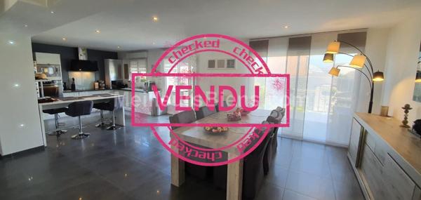 Maison 3 chambres - Garage - Terrasse - Jardin - espace ouvert - 118 m2