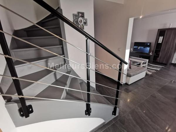 Maison 3 chambres - Garage - Terrasse - Jardin - espace ouvert - 118 m2