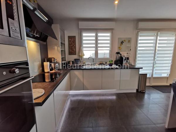 Maison 3 chambres - Garage - Terrasse - Jardin - espace ouvert - 118 m2