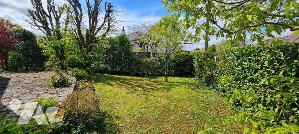 Sur la commune de DAMMARIE-LES-LYS, maison de plain-pied d'env. 112m² habitables, élevée sur vi...