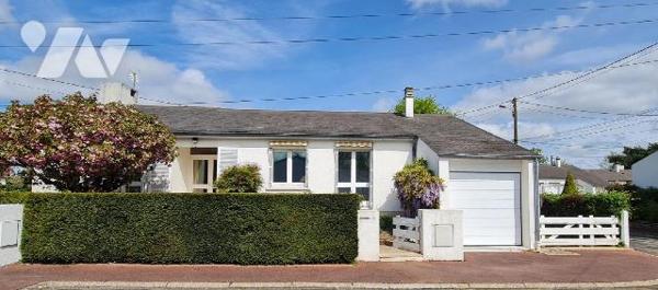 Sur la commune de DAMMARIE-LES-LYS, maison de plain-pied d'env. 112m² habitables, élevée sur vi...