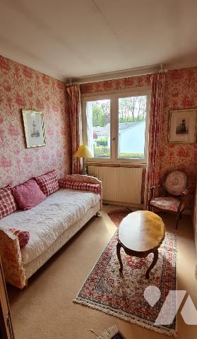 Sur la commune de DAMMARIE-LES-LYS, maison de plain-pied d'env. 112m² habitables, élevée sur vi...