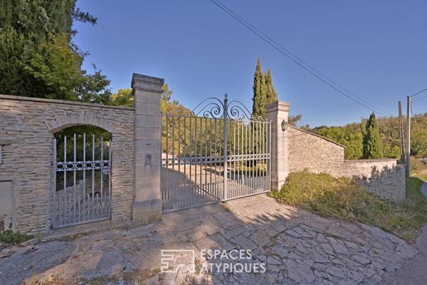 Maison de caractère avec gîte, ateliers et vue dégagée