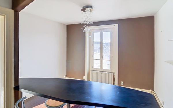 Appartement à vendre    3 pièces • 56 m2 Brive-la-Gaillarde