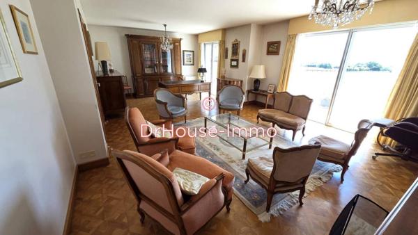 Maison à vendre 10 pièces de 233 m²