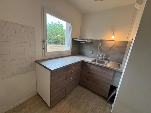 Appartement à vendre 2 pièces CRETEIL (94), proche métro et centre commercial