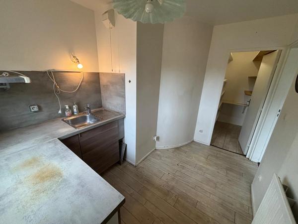 Appartement à vendre 2 pièces CRETEIL (94), proche métro et centre commercial