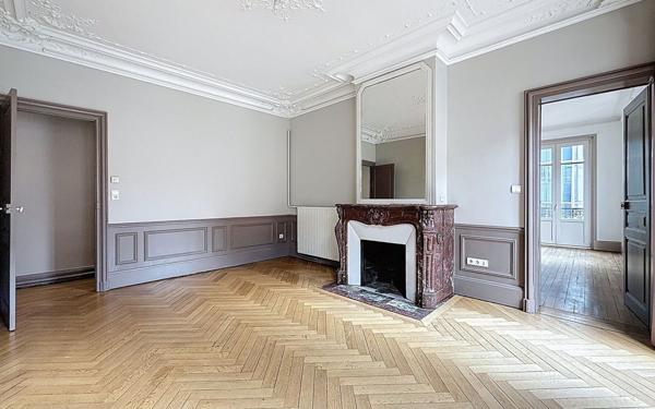 Appartement à louer    4 pièces • 100 m2 Nancy