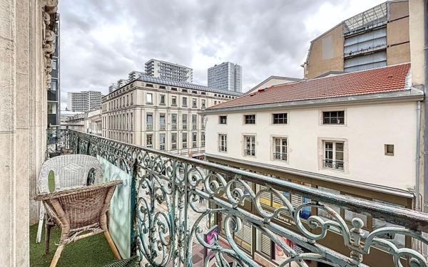 Appartement à louer    4 pièces • 100 m2 Nancy