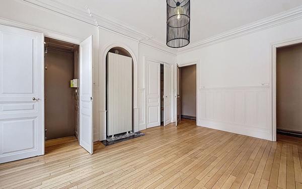 Appartement à louer    4 pièces • 100 m2 Nancy