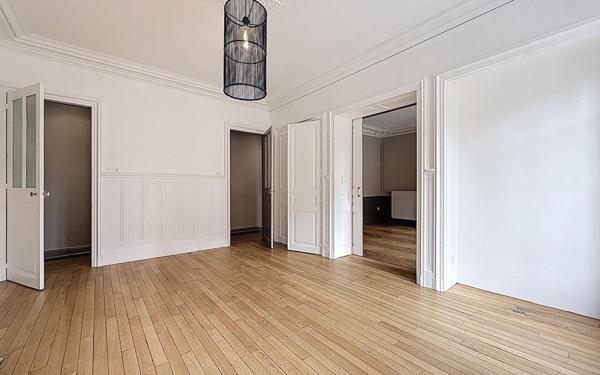 Appartement à louer    4 pièces • 100 m2 Nancy