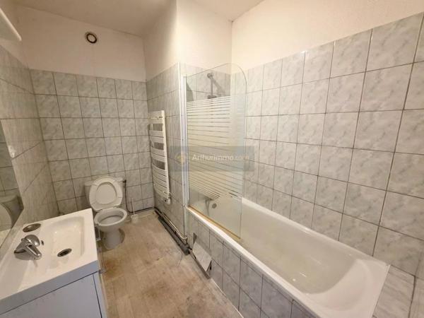 Vente                                                      Appartement
                        
                     1 pièces                      27 m2                     à Brest