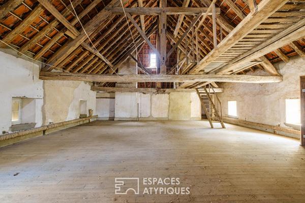 Maison de caractère avec dépendances en cœur de bourg