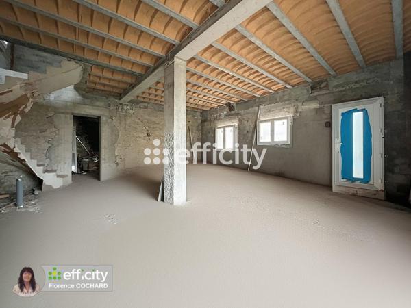 Maison 2 pièces - 180 m²