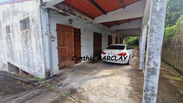 Immeuble à SAINTE MARIE (97230)