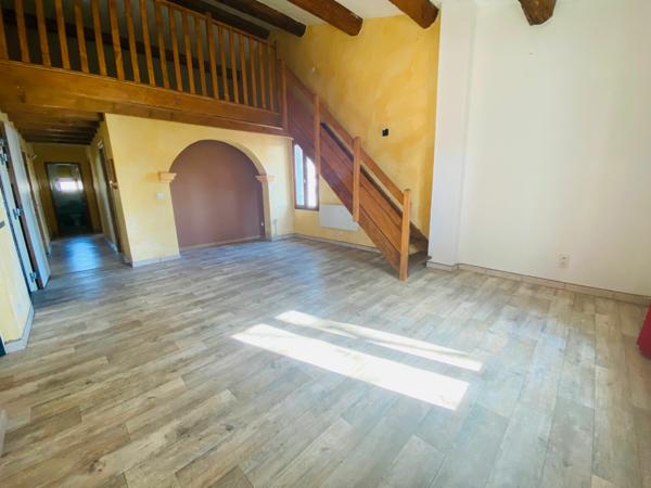 Appartement à louer    5 pièces • 111,10 m2    Paulhan