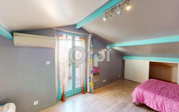 Maison à vendre    5 pièces •  Carqueiranne