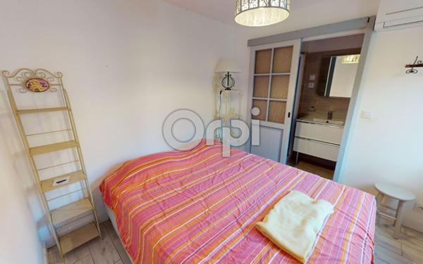 Maison à vendre    5 pièces •  Carqueiranne