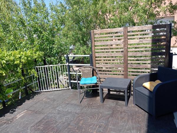 Maison mitoyenne quartier dynamique