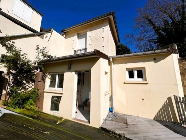 Maison à vendre 5 pièces JUZIERS (78)-90m²-3 chambres-parking-cave-131m²