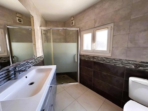 Maison à vendre 5 pièces JUZIERS (78)-90m²-3 chambres-parking-cave-131m²