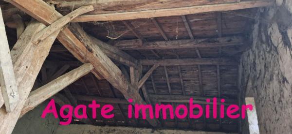 ANCIEN CORPS DE FERME A RENOVER PROCHE LANGON