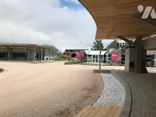 Local commercial de 101 m² loué, au pied de la station de ski de PIAU-ENGALY à ARAGNOUET 65170.